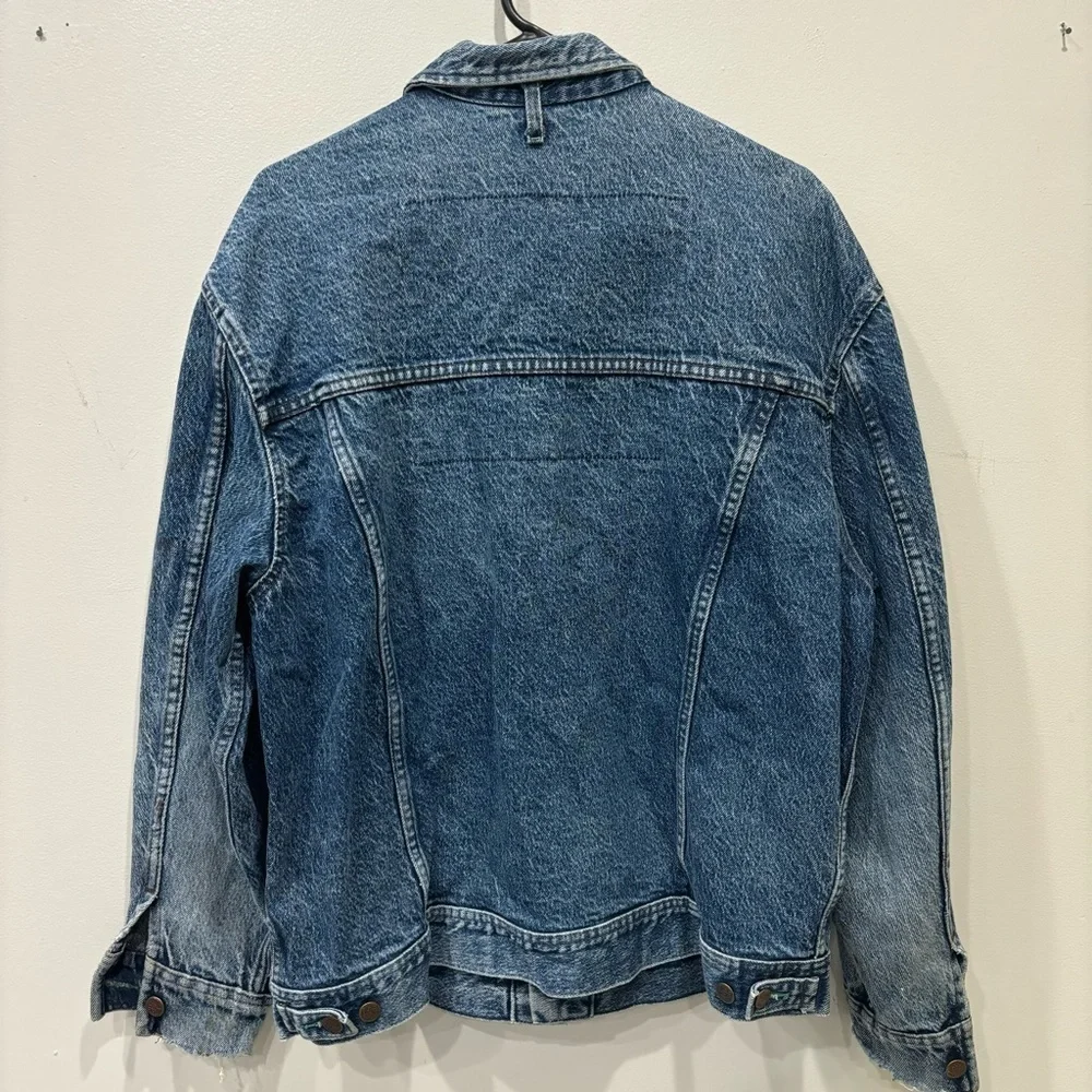 Vintage Lee Riders Trucker Distressed Denim Jacket Men’s Size Medium ( STAINS )